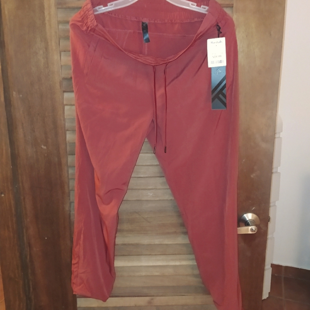 NWT Kyodan large joggers Terracotta